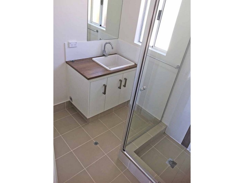 1/16 Macquarie Street, Jindalee WA 6036