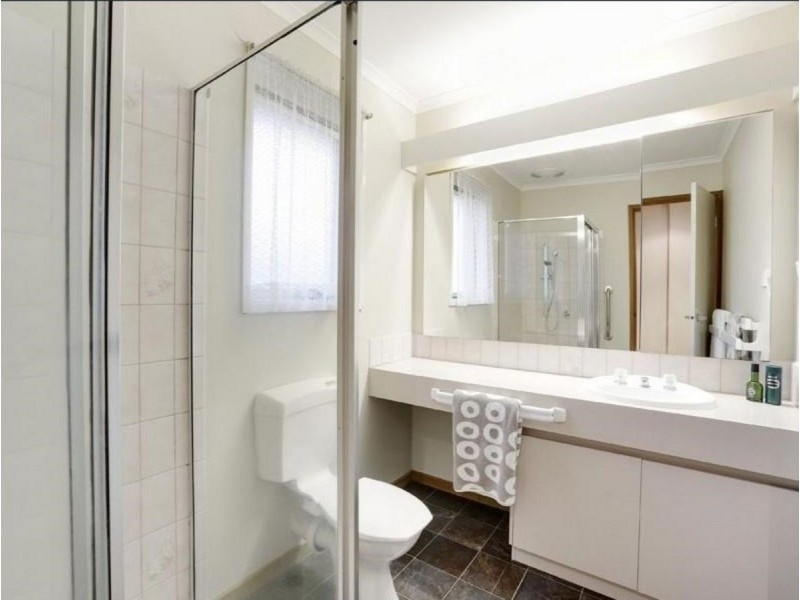 17 Townview Avenue, Wantirna South VIC 3152