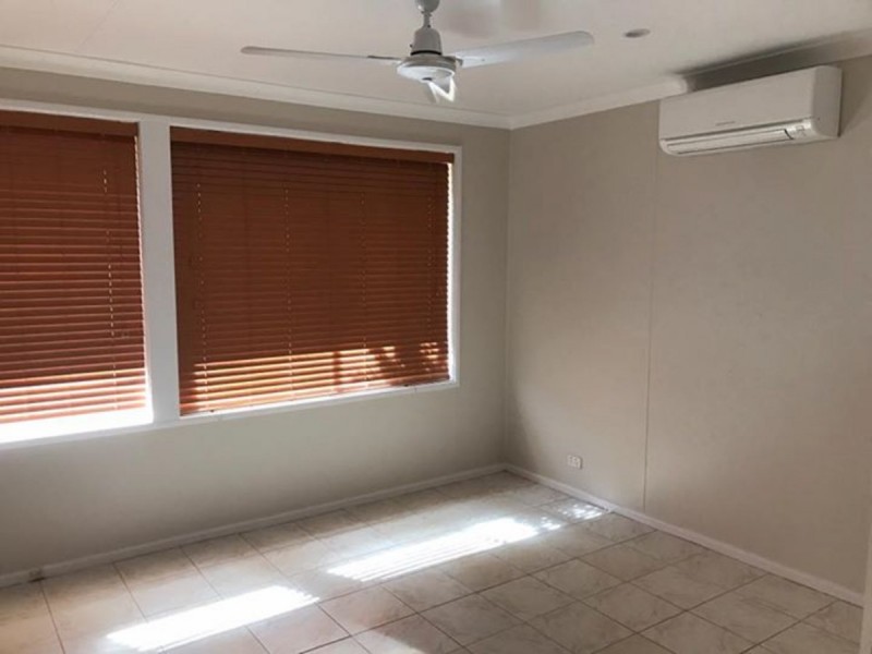 9 Giles Crescent, Dampier WA 6713