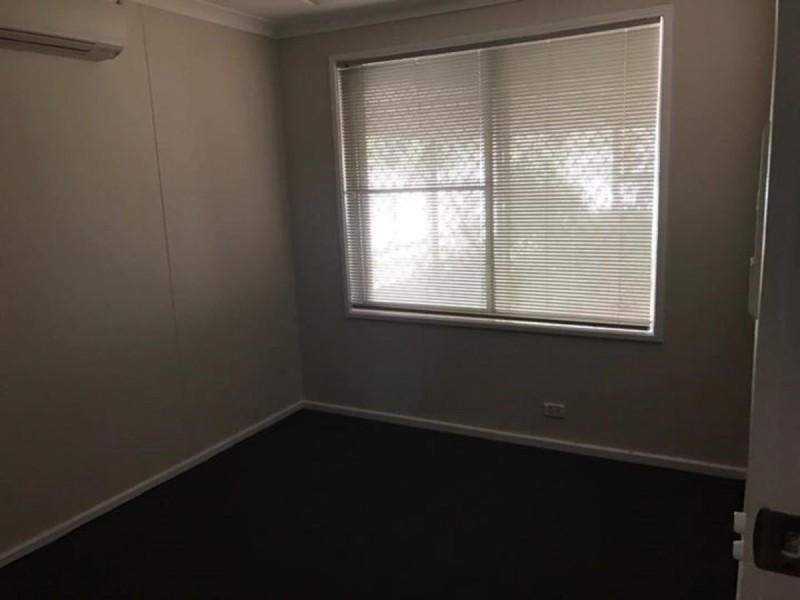 9 Giles Crescent, Dampier WA 6713