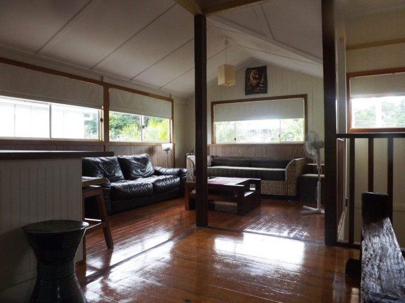 25 Frederick Street, Annerley QLD 4103