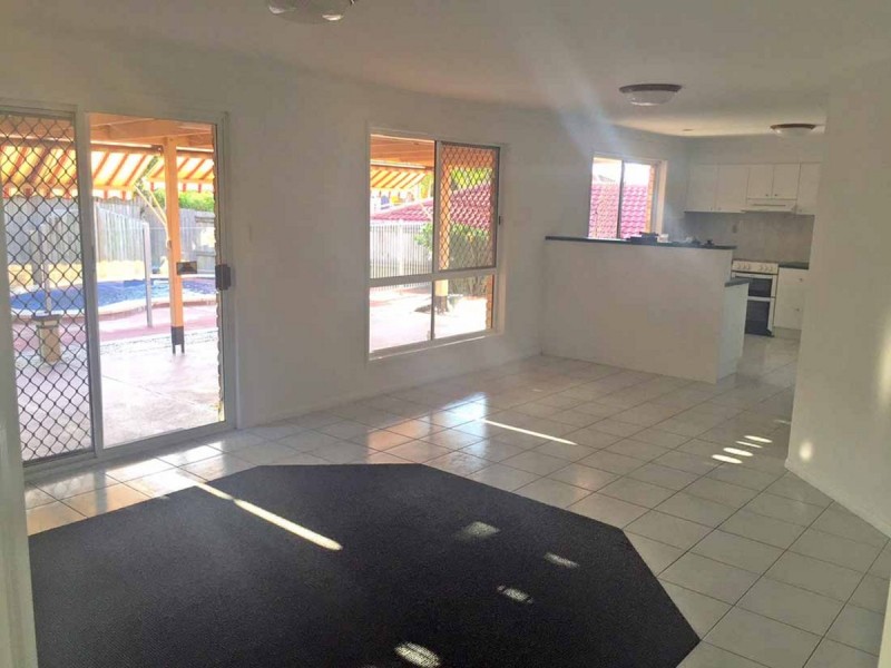 11 Botticelli Street, Mackenzie QLD 4156