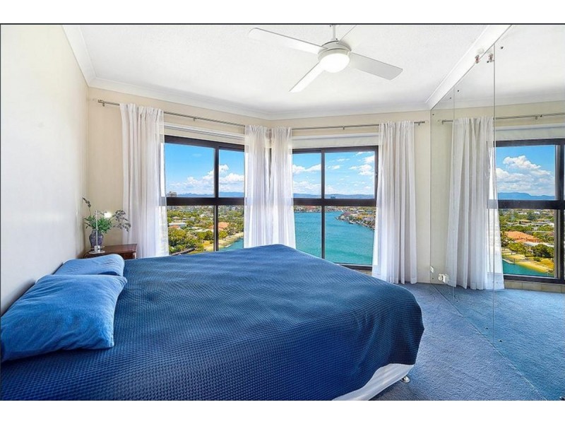 68/2 Admiralty Drive, Surfers Paradise QLD 4217