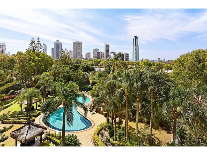 68/2 Admiralty Drive, Surfers Paradise QLD 4217