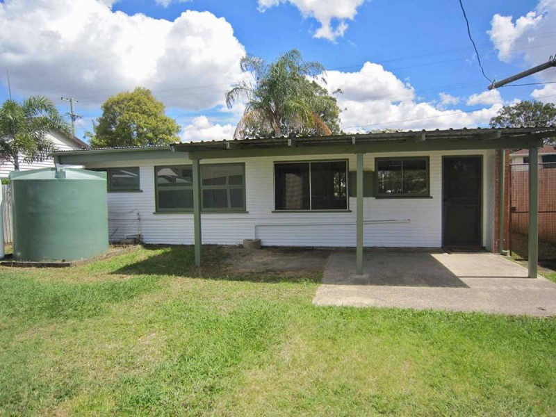 34 Kianawah Road, Wynnum West QLD 4178