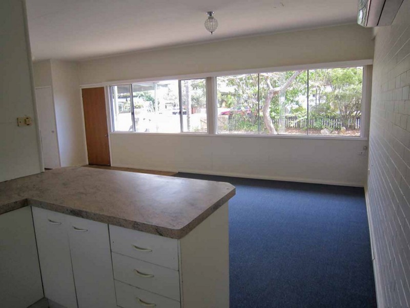 34 Kianawah Road, Wynnum West QLD 4178
