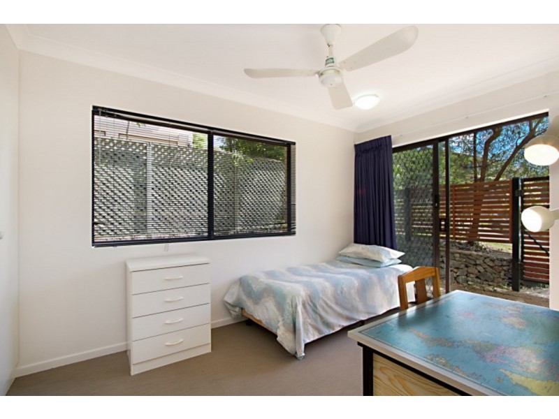 1/66 Mitre Street, St Lucia QLD 4067