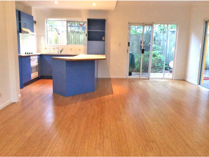 2/15 Hill Street, Sunshine Beach QLD 4567