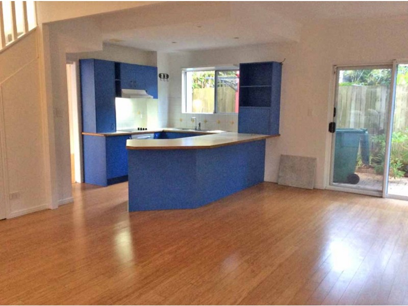 2/15 Hill Street, Sunshine Beach QLD 4567