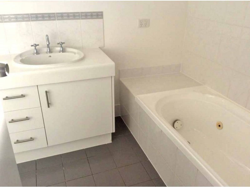 2/15 Hill Street, Sunshine Beach QLD 4567