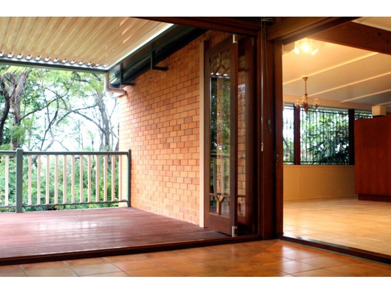 97 Stuartholme Road, Bardon QLD 4065