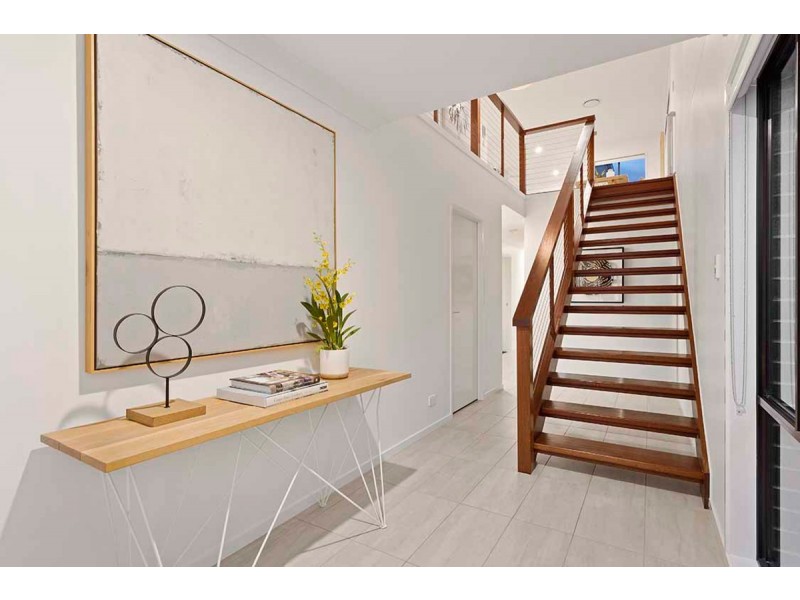 38 Ellen Street, Oxley QLD 4075