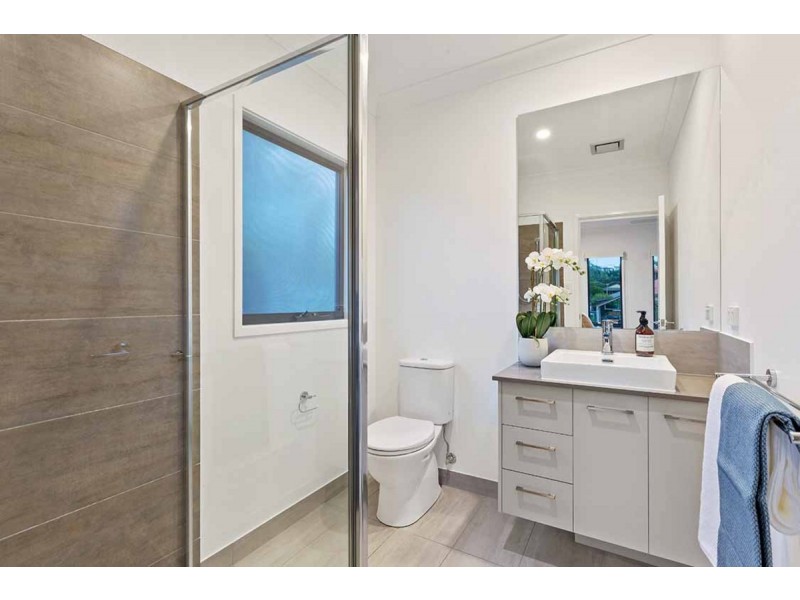 38 Ellen Street, Oxley QLD 4075