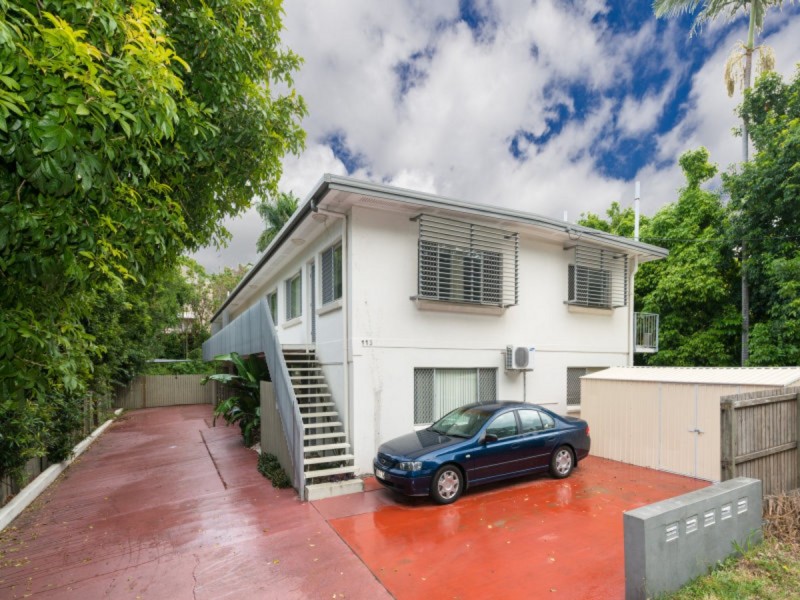 4/113 Sir Fred Schonell Drive, St Lucia QLD 4067