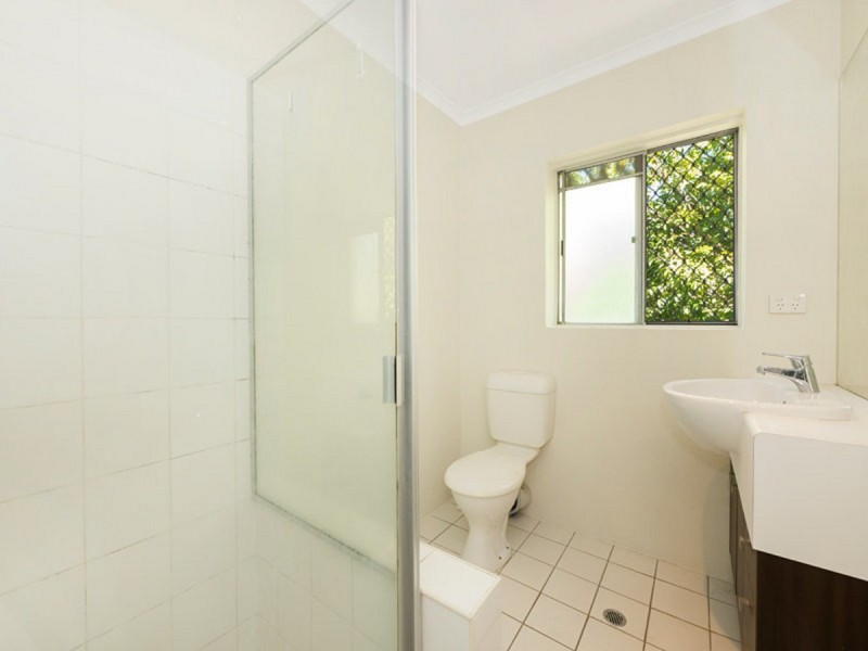 4/113 Sir Fred Schonell Drive, St Lucia QLD 4067