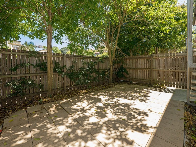 4/113 Sir Fred Schonell Drive, St Lucia QLD 4067