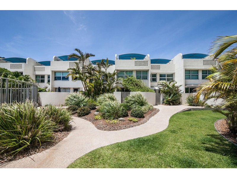 4/19 Memorial Avenue, Maroochydore QLD 4558