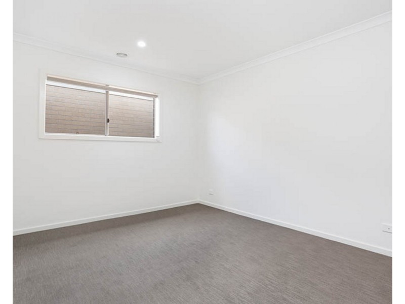 10 Pond Street, Truganina VIC 3029