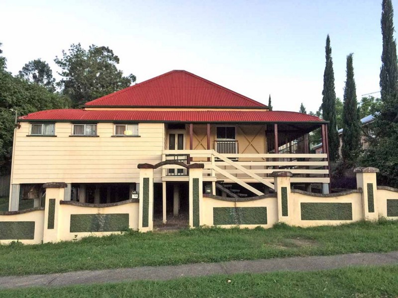 2/8 Omar Street, West Ipswich QLD 4305