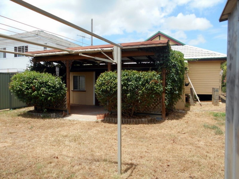 12 Garnet Street, Scarborough QLD 4020
