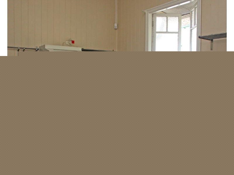 993 Logan Road, Holland Park QLD 4121