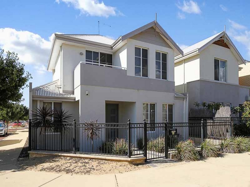 32 Gaudi Way, Clarkson WA 6030