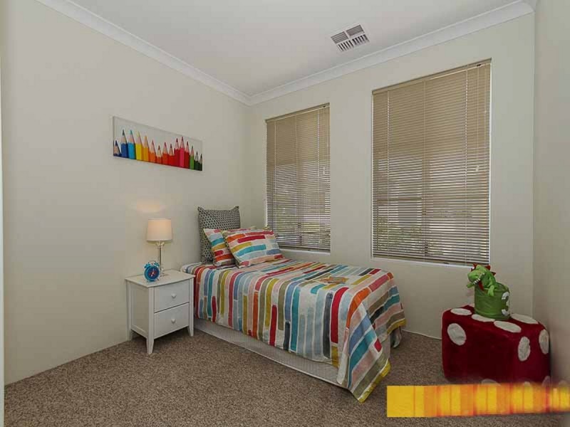 32 Gaudi Way, Clarkson WA 6030