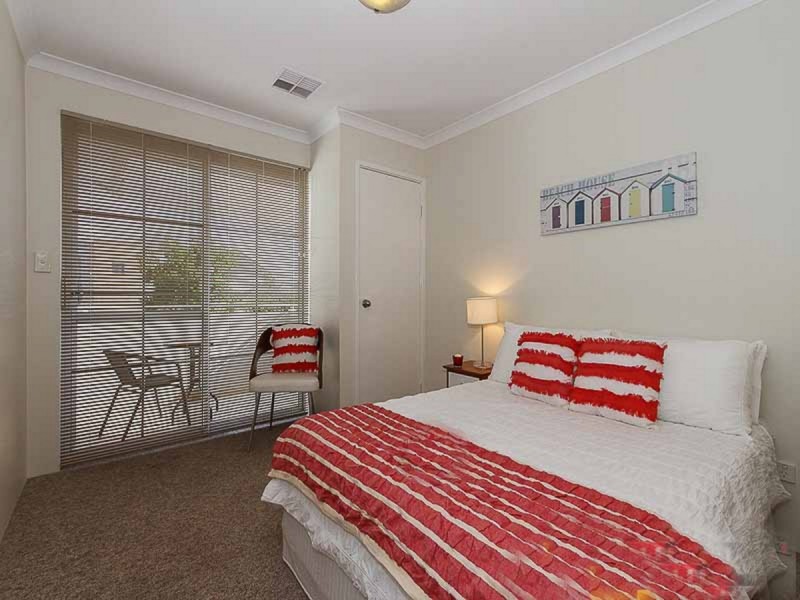 32 Gaudi Way, Clarkson WA 6030