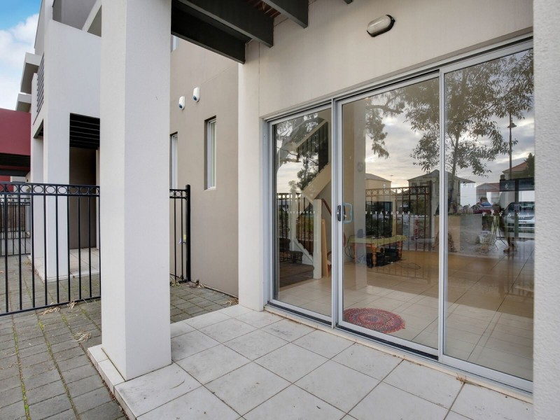 1/53-55 Grasswren Way, Mawson Lakes SA 5095