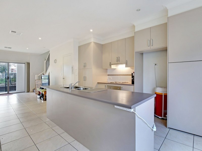 1/53-55 Grasswren Way, Mawson Lakes SA 5095