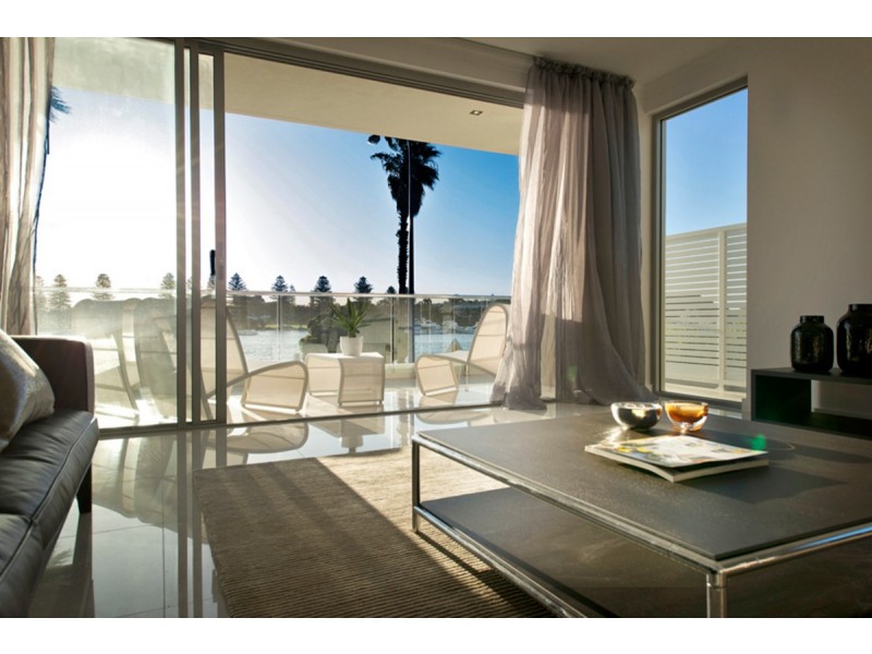 35 Riverside Road, East Fremantle WA 6158