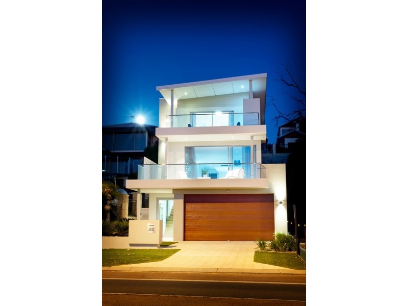 35 Riverside Road, East Fremantle WA 6158