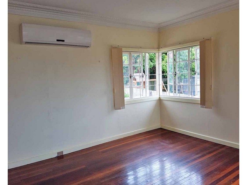 1677 Logan Road, Upper Mount Gravatt QLD 4122