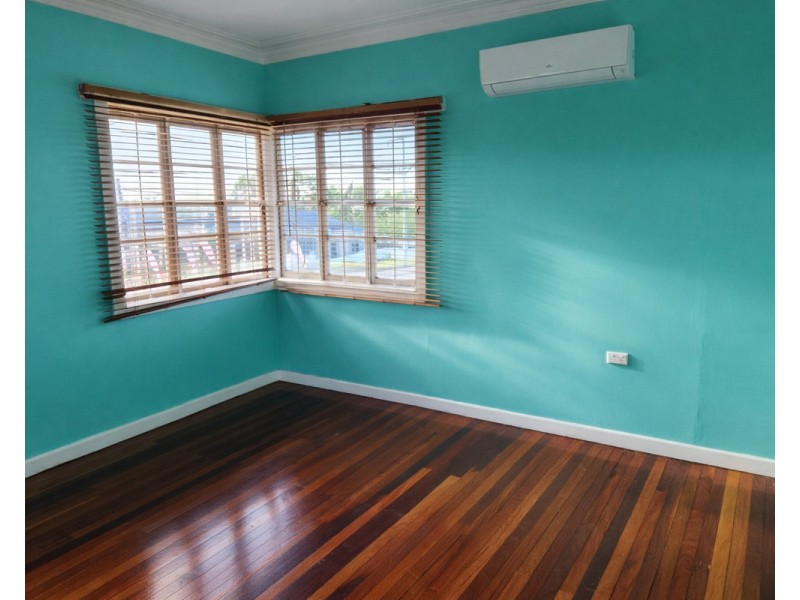 1677 Logan Road, Upper Mount Gravatt QLD 4122