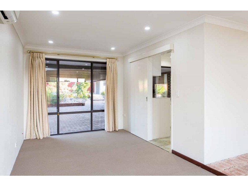 42 Beckley Circle, Murdoch WA 6150