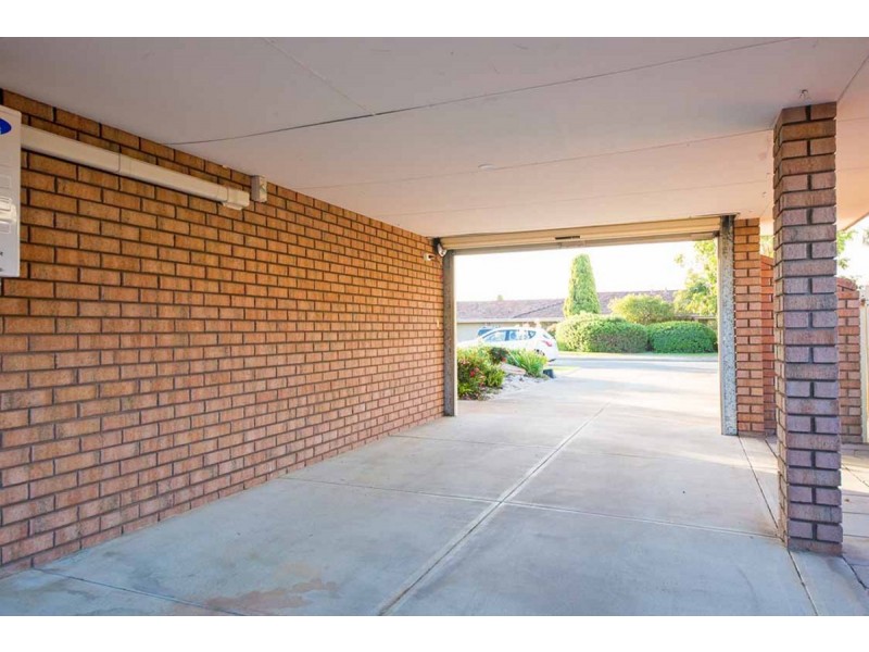 42 Beckley Circle, Murdoch WA 6150