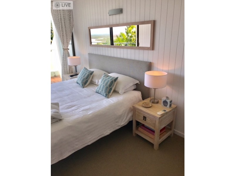 2/8 Bayview Road, Noosa Heads QLD 4567