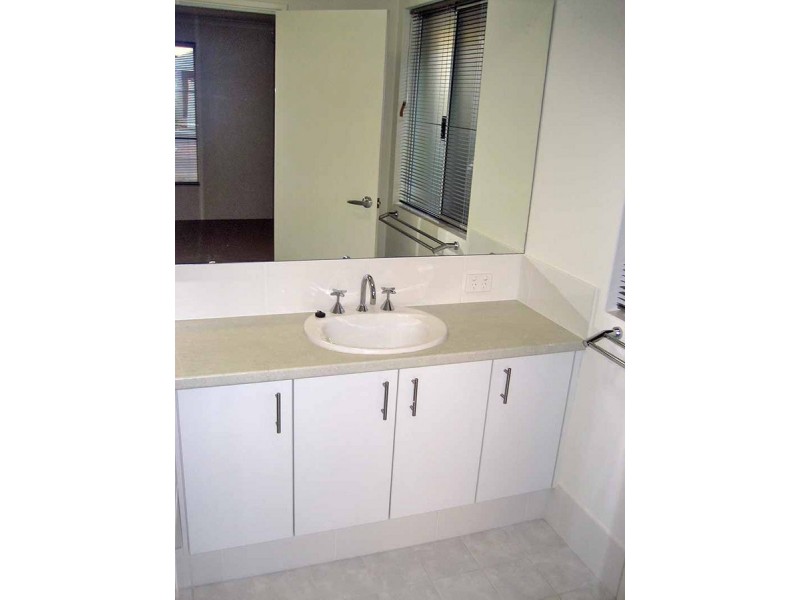 36 Benalla Drive, Harrisdale WA 6112