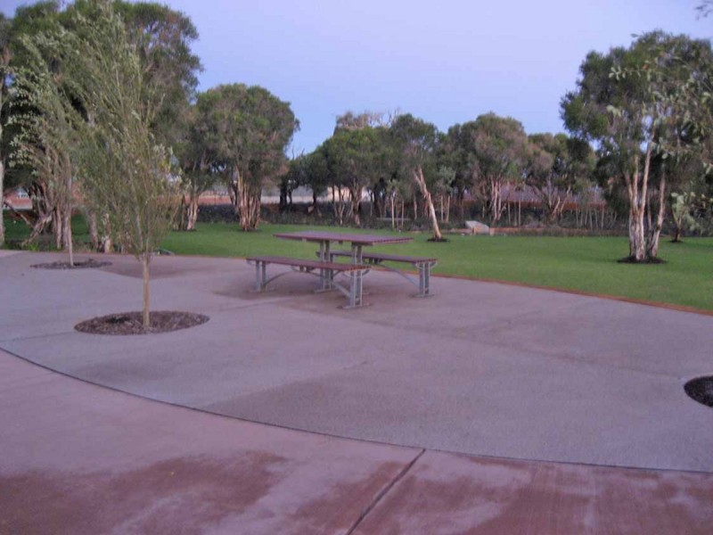 36 Benalla Drive, Harrisdale WA 6112