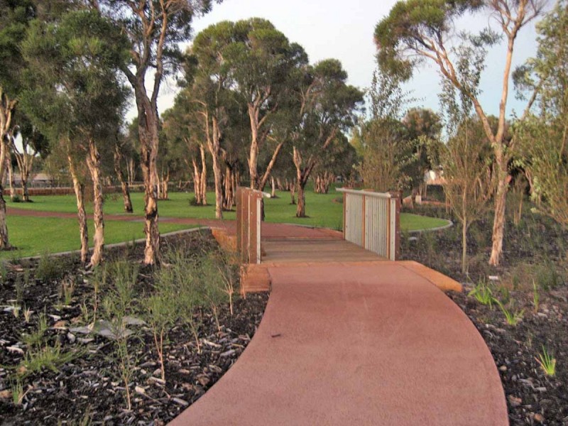 36 Benalla Drive, Harrisdale WA 6112