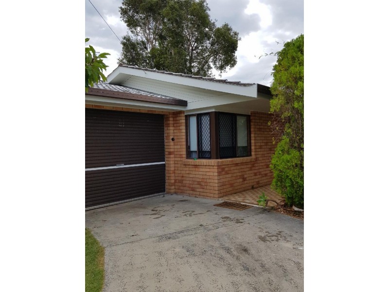 9 Cook Street, Yamba NSW 2464