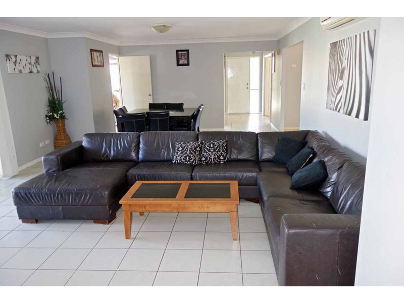 16 Creekside Crescent, Jimboomba QLD 4280