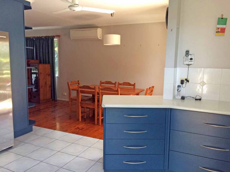 10 Laver Street, Macgregor QLD 4109