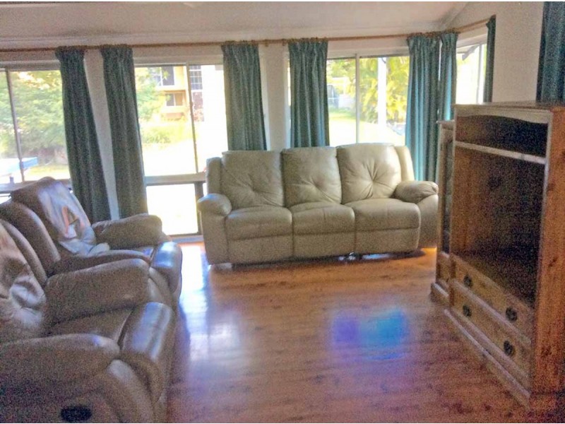 10 Laver Street, Macgregor QLD 4109