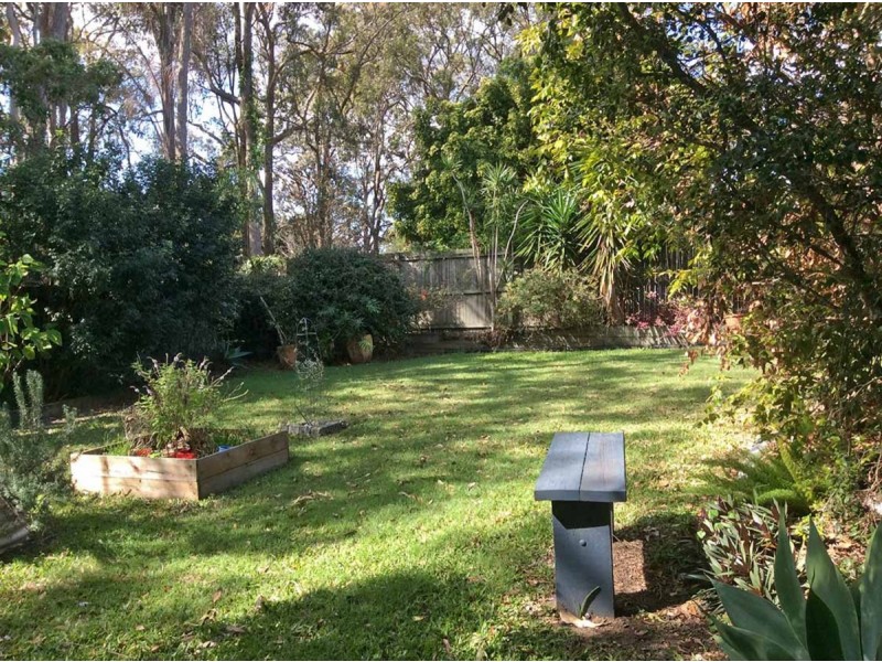 10 Laver Street, Macgregor QLD 4109