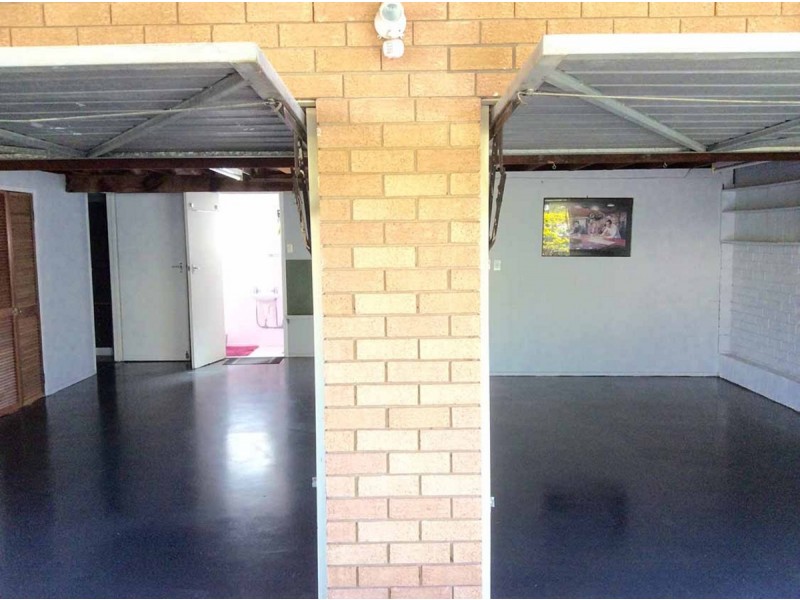 10 Laver Street, Macgregor QLD 4109