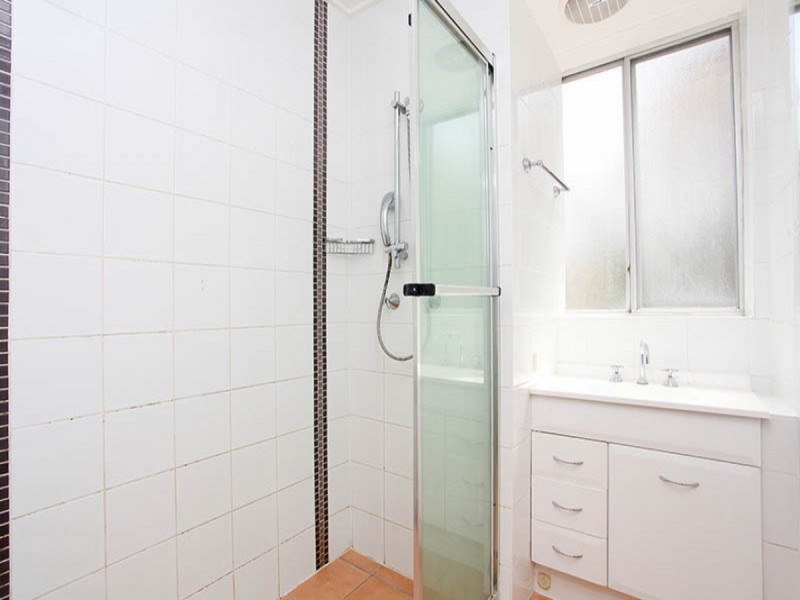 1/111 Glenalva Terrace, Enoggera QLD 4051