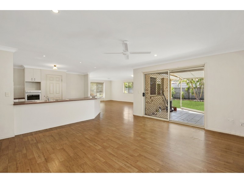 9 Higgs Street, Rothwell QLD 4022