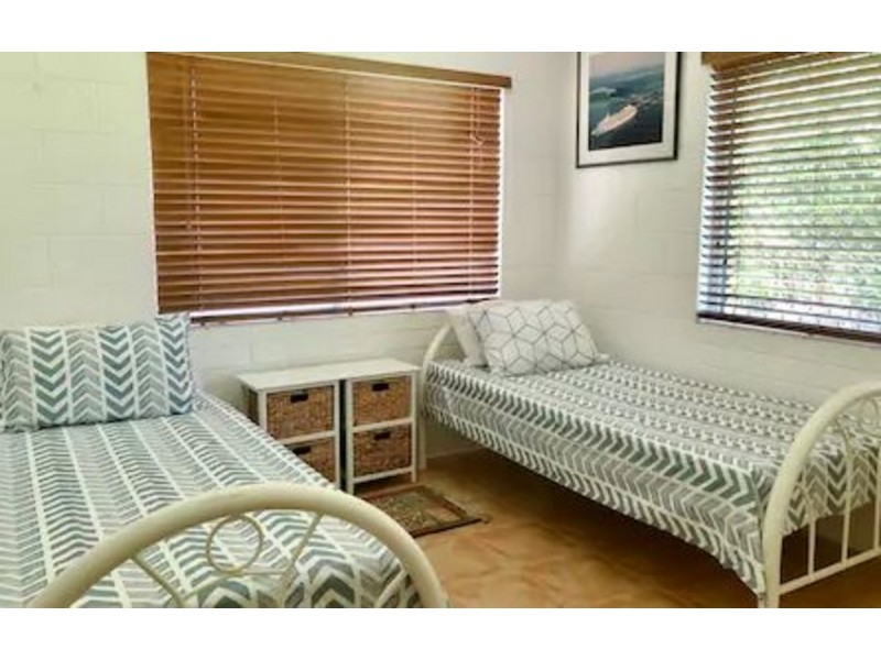 1/5 Marino Street, Whitfield QLD 4870