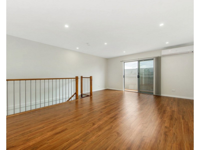 2/26 Albert Crescent, St Albans VIC 3021